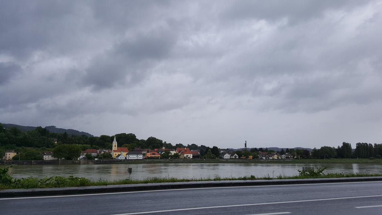 Asia Wok Gasthof Ybbs an der Donau Exterior photo